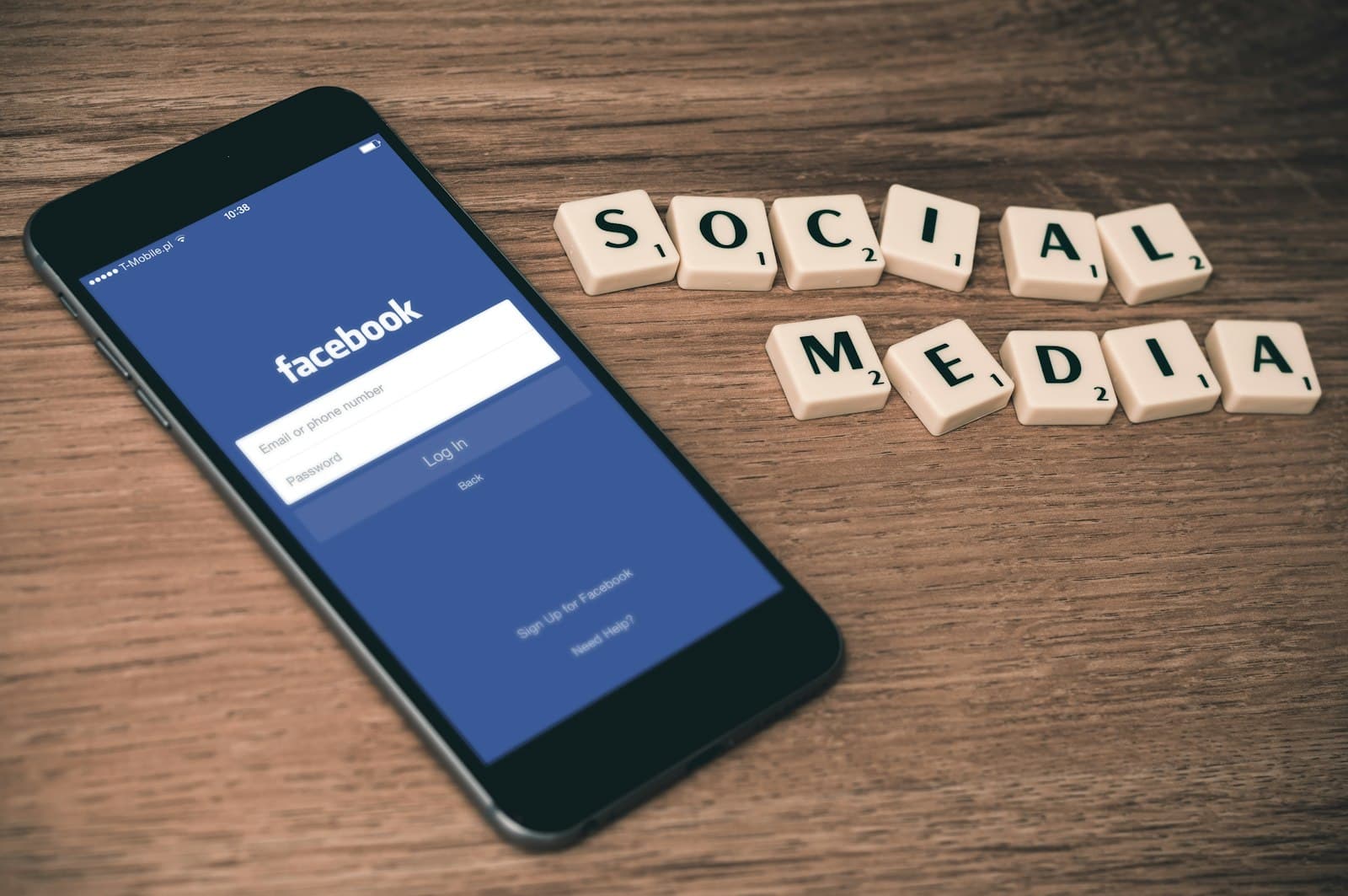 Messenger AI Agents: How to Answer Every Customer, Even at Midnight